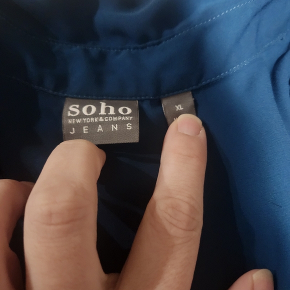 Womens Size XL Blouse Lot Includes 8 Tops Bundle - Picture 4 of 14